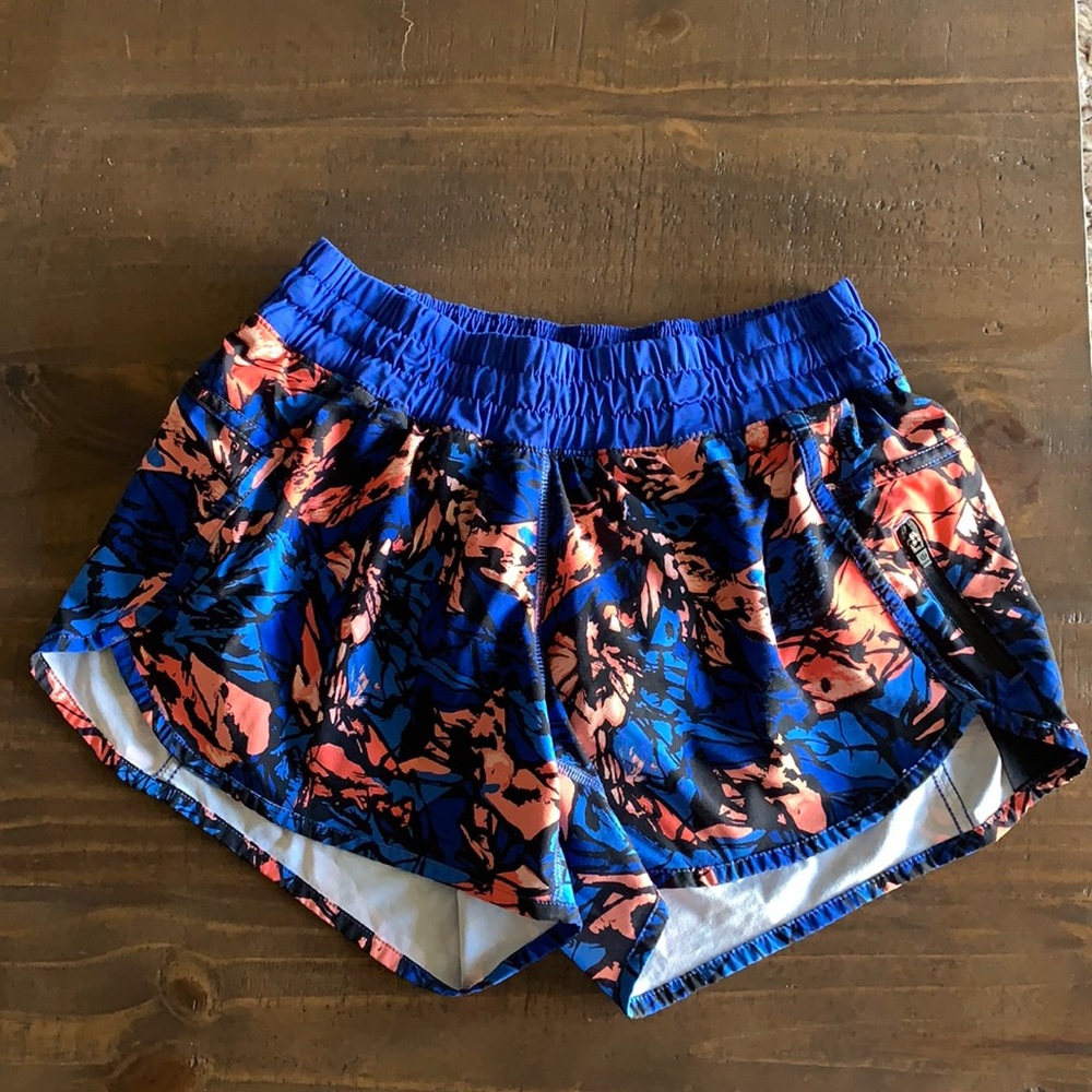Lululemon Speed Up Shorts 2.5” Size 8